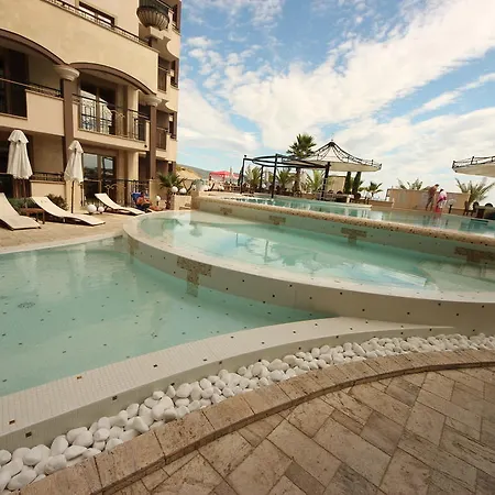 Apartman Menada In Golden Rainbow