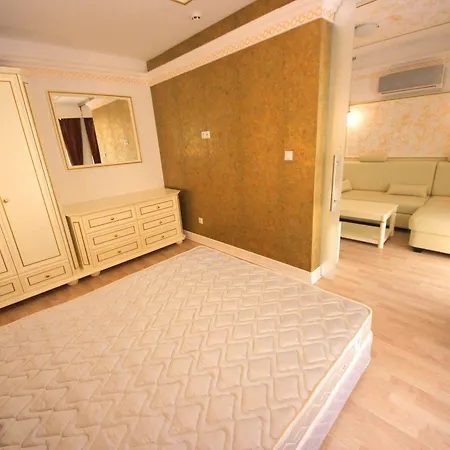Apartman Menada In Golden Rainbow